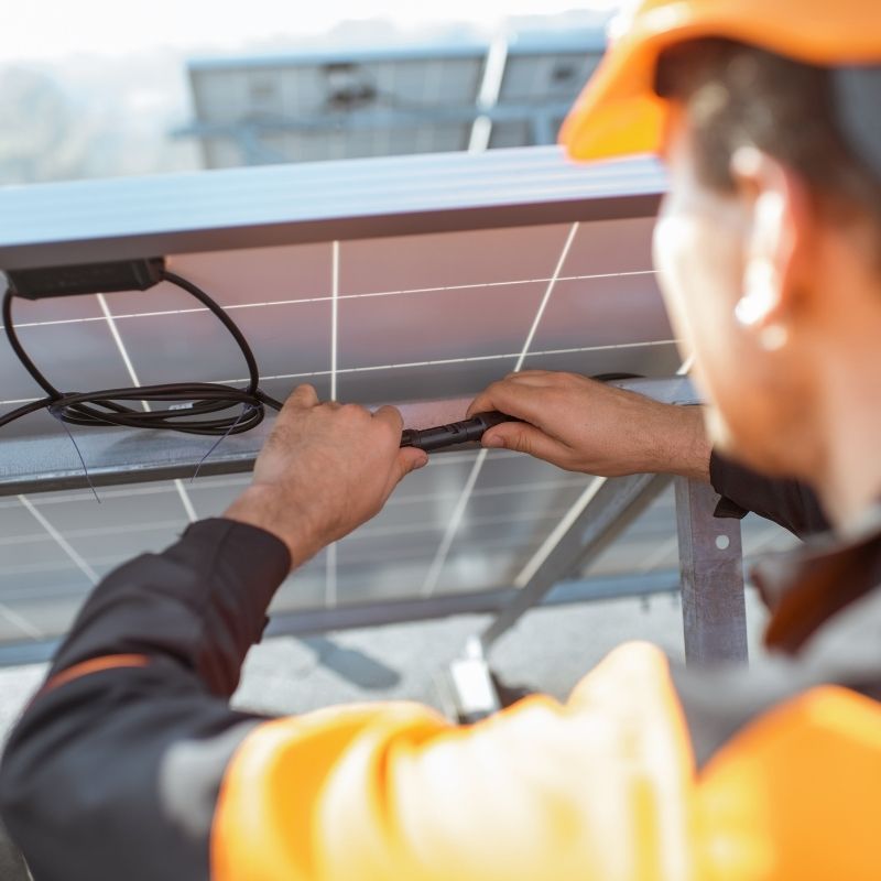 Solar Panel Montaj Ekibi